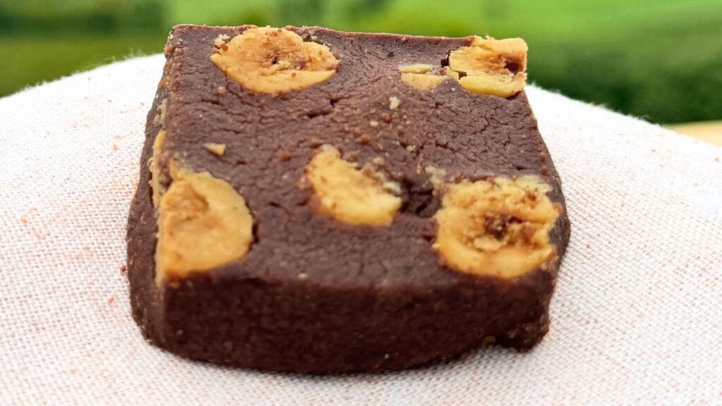 Fettine Langarole con cacao e nocciole