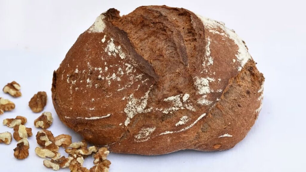Pane farro e noci